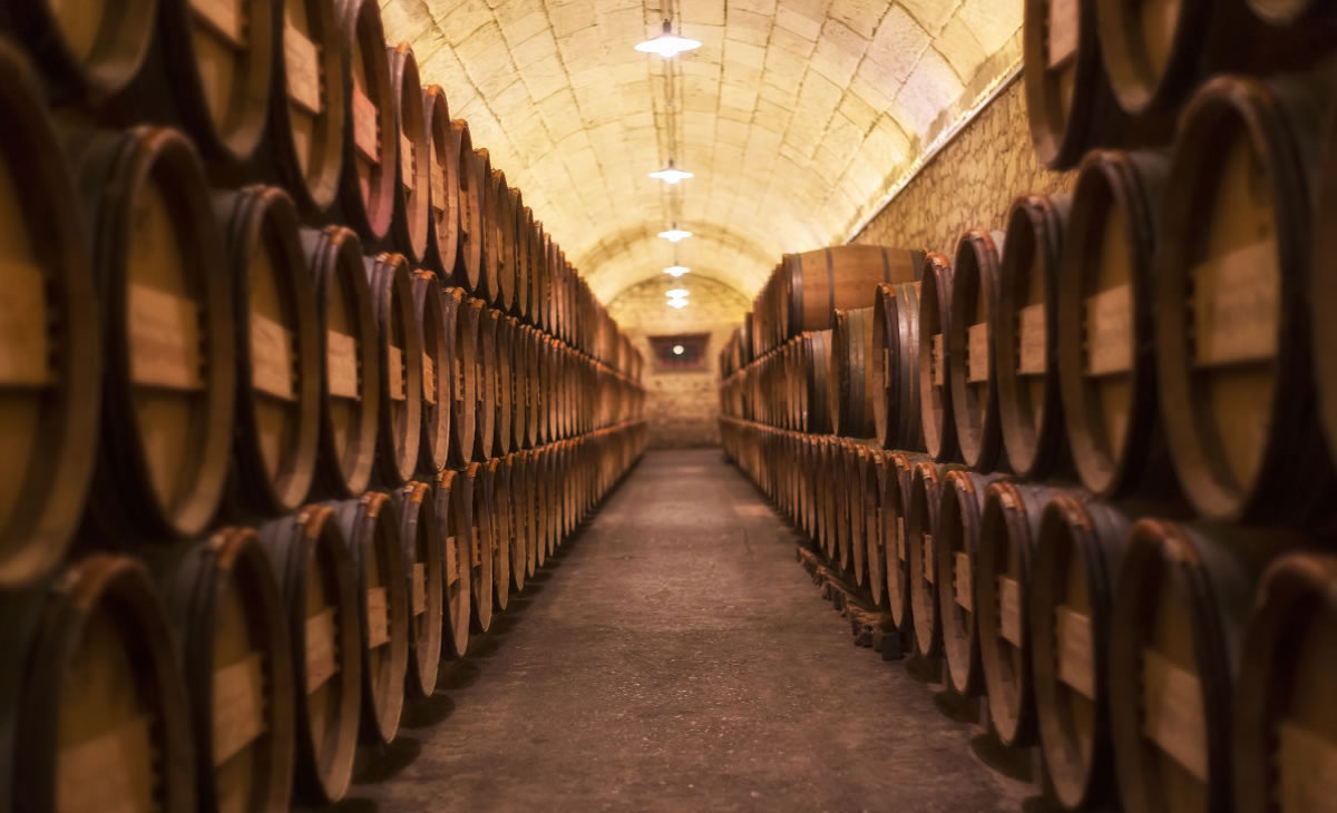 米拉圖紅酒,深圳市奧仕寶貿(mào)易有限公司,米拉圖紅酒品牌標志設(shè)計,米拉圖紅酒瓶貼設(shè)計,米拉圖紅酒包裝設(shè)計