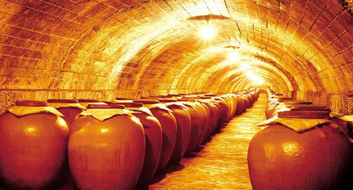 金地白酒包裝設(shè)計,金地白酒瓶貼設(shè)計,金地白酒品牌形象塑造_全力設(shè)計